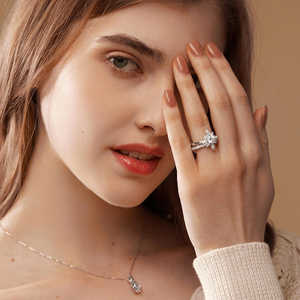 Conjunto de anillo de compromiso de moissanita de corte brillante redondo floral vintage de plata 925 - Product Image 3