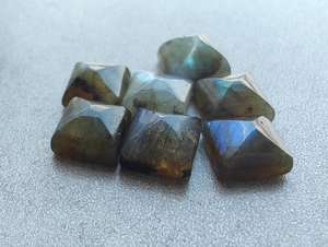 Cabujón de labradorita Natural, pirámide de alto pulido, 3mm, 5mm, 10mm, 12mm y todos los tamaños calibrados disponibles para la fabricación de pulseras de plata - Product Image 4