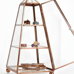 Joyero de cristal de lujo moderno con marco de metal dorado/oro rosa personalizable forma de pirámide para anillos collares caja decorativa - Product Image 5