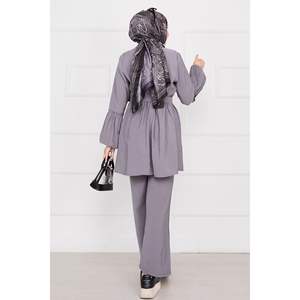 Ensemble 2 pièces gris pour femme avec manches ballon et design zippé - Product Image 2