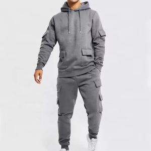 Ensemble survêtement homme en coton 100% personnalisé OEM, sweat-shirt et pantalon de survêtement, poches cargo, style simple et uni pour jogging d'hiver - Product Image 1