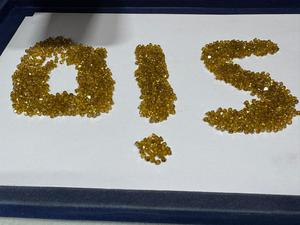 เม็ดขัดเพชรสังเคราะห์ SOHAM NIMIT แบบคม  ผลิตในห้องปฏิบัติการ  วัสดุขัดผิวสีเหลือง  แบบดิบ HPHT  ขนาดเม็ด 1.2-3.4 มม. - Product Image 4