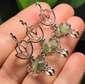 Colgante de loto de moldavita Unisex, Plata de Ley 925 de alta calidad, chapado en oro Vintage, joyería de uso diario - Product Image 6