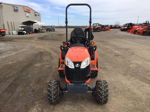 Tracteur agricole compact Kubota BX2680 4 roues motrices, machine agricole - Product Image 2