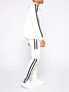 Ropa personalizada para hombre, de lana a Sudadera con capucha y cremallera completa 3 rayas, chándal personalizado con diamantes de imitación - Product Image 4