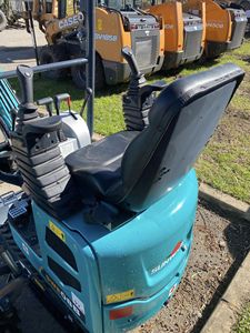 Mini-excavatrice fabriquée en France, haute qualité, moteur et moteur puissants d'occasion, garantie de 4 ans, utilisation agricole, en stock, à vendre - Product Image 3
