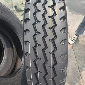 ยางรถบรรทุกทนทานขนาด 285/75R24.5 สำหรับทุกตำแหน่ง ให้ความยืดหยุ่นในการจัดวางเพลา พร้อมการยึดเกาะที่สมดุลสำหรับการใช้งานระยะยาว - Product Image 3