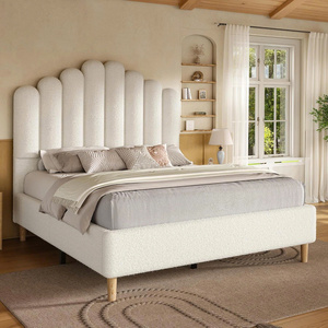 Cadre de lit moderne à coiffe TRIHO-HB-046, lit plateforme capitonné au design chic en forme de guimauve, pieds en bois massif, robuste - Product Image 1