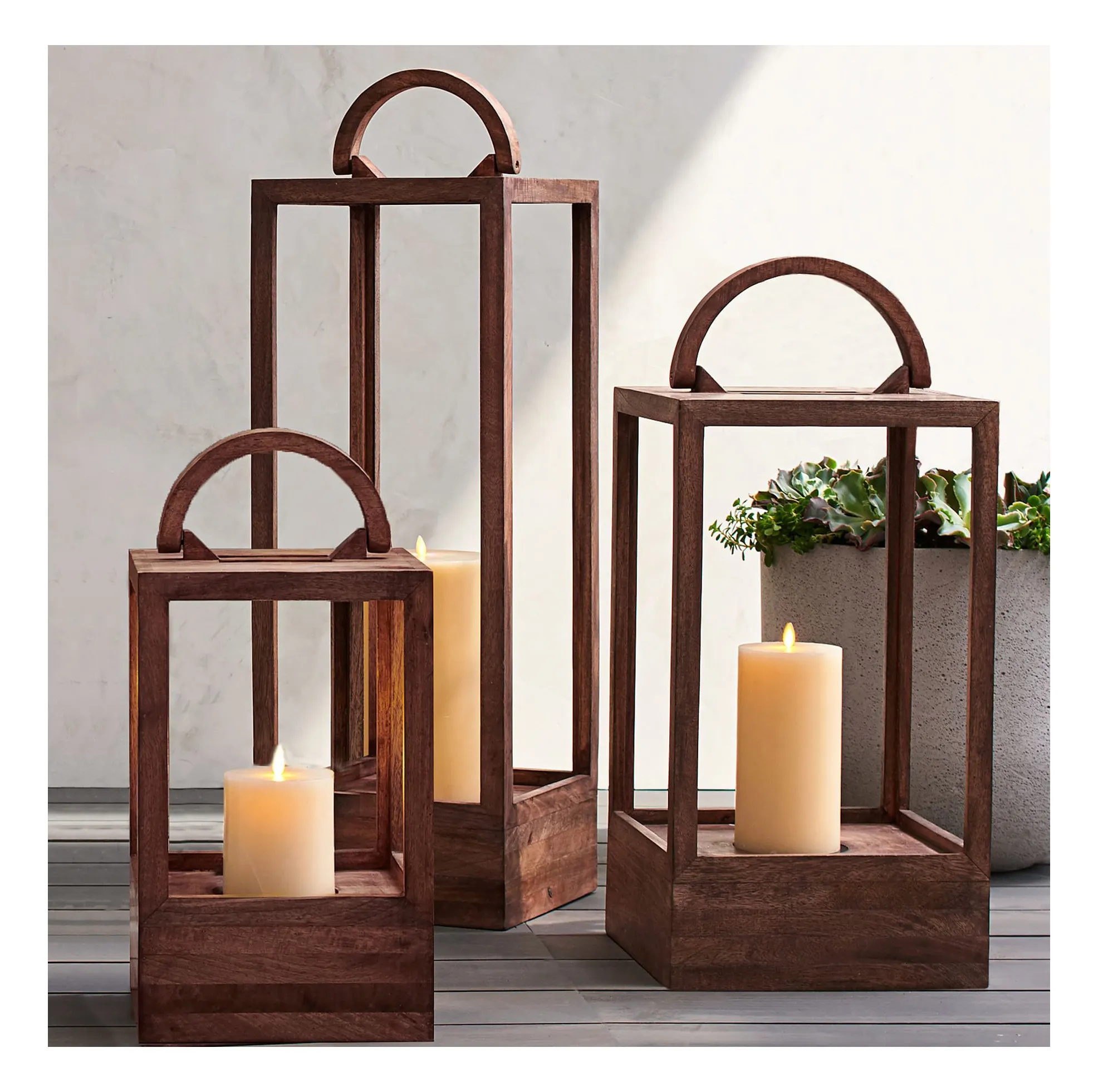 Holz-Kerzenlaterne für Innen- und Außendekoration 2024 hochwertige Metall- und Glas-Hängekerzenlaterne für Hochzeit