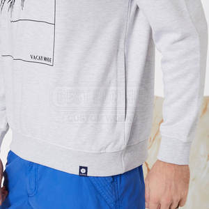 Sudadera básica para hombre con diseño de hombro caído e interior suave para días fríos Sudadera ajustada para hombre - Product Image 5