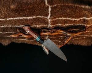 มีดเชฟซันโตกุพร้อมใบมีดเหล็กกล้าคาร์บอนและด้ามจับไม้สวยงามของขวัญมีดทำครัวสำหรับคุณแม่ - Product Image 2