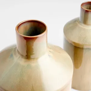 Jarrón de Metal de Decoración Moderna para el Hogar, Jarrón de Flores para Interiores, Jarrón de Flores de Entrada con Motivo Floral, Hecho por Zahid Exports - Product Image 2