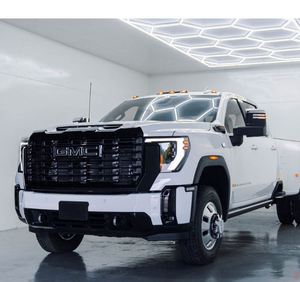 GMC Sierra 3500 HD Denali Ultimate DRW 2025 USADO EN EXCELENTES CONDICIONES - Listo para Enviar - Product Image 4