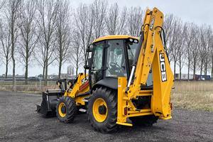 Minicargadora frontal JCB 3CX 4x4 con motor para la venta de troncos de tractor - Product Image 3