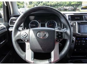 Oferta Especial: Toyota 4Runner Limited Usado - Listo para Enviar - Product Image 2