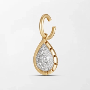 Pendentif goutte de neige à facettes en diamants ronds de laboratoire de 0,76 carat, serti en clos, couleur GH-VS, en or jaune 18 carats, idéal pour les fiançailles et les soirées. - Product Image 2