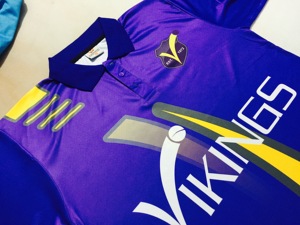 Uniforme de Cricket Sublimado Personalizado, Transpirable, Clásico, Duradero, de Secado Rápido, Antiolor, que Absorbe la Humedad, con Nombre del Jugador - Product Image 4