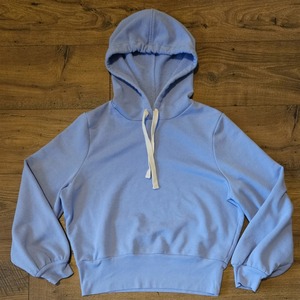 Pull à capuche à manches longues surdimensionné personnalisé pour femmes, couleur bleue, haut court, sweat à capuche court pour le sport pour femmes - Product Image 1