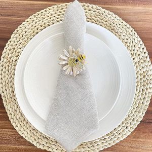 Round Acrylic Daisy Flower Napkin Ring with <b>Bee</b> Decorative Table Decor for Party Dining Family Gatherings Special Occasions <b>Gift</b> - Product Image 3