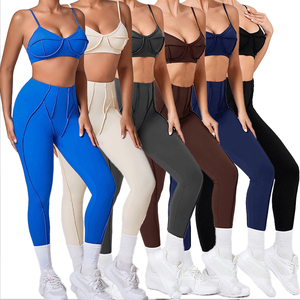 Ensemble de yoga de nouveau style vêtements de yoga en forme de corps ensemble de vêtements de yoga décontractés de sport moulants brossés - Product Image 1