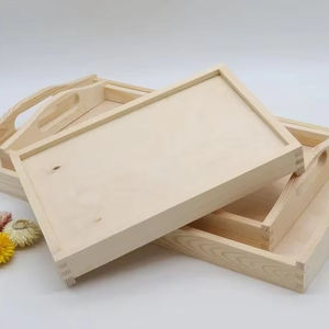 Plateau de service vintage en bois de luxe, planche à découper artisanale Meena, durable, éco-responsable, épaisseur 1,5 cm, compatible lave-vaisselle - Product Image 1