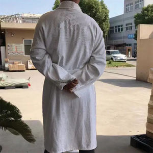 Hôtel personnalisé de haute qualité Logo personnalisé Garniture de tuyauterie de luxe Peignoir de bain Spa 100% coton gaufré - Product Image 2