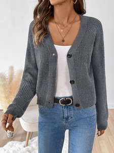 Cardigan en laine tricotée de qualité supérieure, col en V, boutonné, texture décontractée et élégante, coupe classique, tricot durable, OEM ODM - Product Image 1