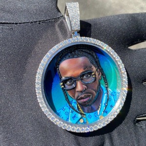 Colgante Clásico y Moderno de Estrella de Música Hip Hop, con Moissanita VVS Iced Out, Charm de Recuerdo, Joyería Personalizada para Raperos con Baño de Oro o Plata - Product Image 2