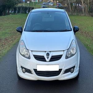 Vauxhall Corsa USADO con Volante a la Izquierda/Derecha - Product Image 1