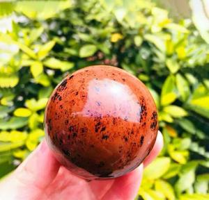 Vente en gros de sphère d'obsidienne en acajou rouge naturel Feng Shui sculpté boule de cristal de quartz poli AGATE pierre précieuse amour décoration de la maison - Product Image 2