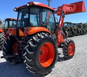 Tractor de ruedas usado Kubota M7060 4WD para agricultura - Product Image 3