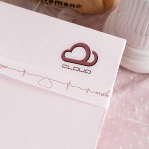Boîte cadeau rose de luxe avec couvercle amovible, ruban estampé, emballage personnalisé écologique et biodégradable pour occasions spéciales - Product Image 5