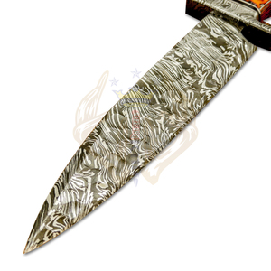 Couteau de cuisine personnalisé de conception professionnelle de chef Lame en acier damas faite à la main avec manche ergonomique en bois et étui en cuir Cadeau - Product Image 3