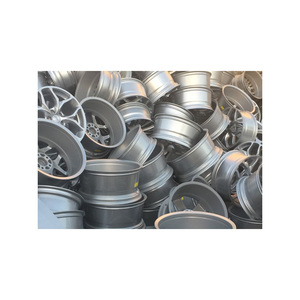 Ruedas de aluminio usadas chatarra procesada y lista para reutilizar en la fabricación de metal - Product Image 2