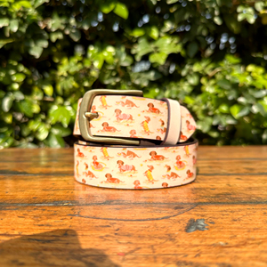 เข็มขัดหนังแท้สำหรับผู้ชายผู้หญิงพิมพ์ลายสัตว์เลี้ยงหัวเข็มขัดเคลือบเงาทองเหลืองแท้ความยาวออกแบบได้ตามต้องการ - Product Image 1