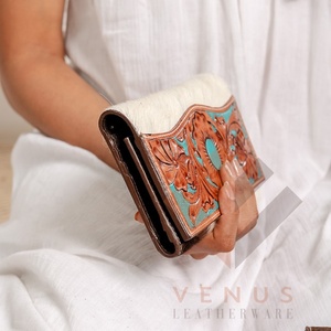 Cartera de cuero de vaca unisex hecha a mano, porta pasaporte de PC con forro de nailon, Cartera de cuero antirrobo única para hombres y mujeres - Product Image 4