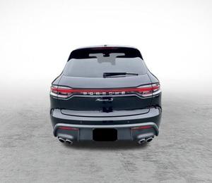 Increíble Porsche Macan S AWD 2023 Usado en Perfectas Condiciones con Poco Kilometraje en Existencia, Ofrecido a una Fantástica Oferta - Product Image 4