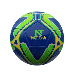 Ballon d'entraînement de football Matériau PU à des fins d'entraînement avec conception personnalisée et logo personnalisé par Next Tech Industries - Product Image 1
