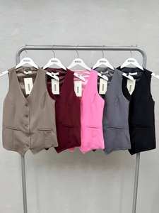 Blusa de Verano para Mujer, Informal y Moderna, para Uso Diario – Colección Elegante Hecha en Turquía - Product Image 3