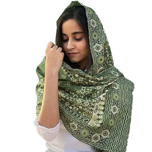 2024 chal de satén personalizado de lujo al por mayor Material de Cachemira pañuelo para mujer bufandas y chales tradicionales diseño personalizado - Product Image 4