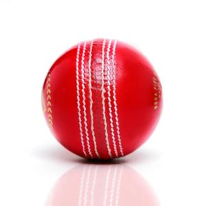 Balle de cricket en cuir personnalisée de haute qualité avec matériau dur disponible Logos de couleurs personnalisées exportateur indien pour les jeux de cricket - Product Image 6