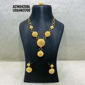 Ensemble de collier plaqué or nouveau design de bijoux de mode - Product Image 1