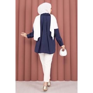 Camisa informal azul marino de popelina con botones ajustables en la cintura, estilo sencillo con un toque elegante - Product Image 4