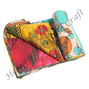 Gran Variedad de Colchas Kantha Hechas a Mano, Colcha con Estampado Floral, Colcha Bohemia Hecha a Mano en India, Cubrecama de Algodón Kantha, Cubrecama Indio - Product Image 2