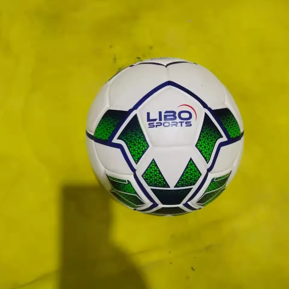 Лидер продаж, высокое качество, печать логотипа на заказ, 2024 спортивные футбольные мячи из кожи на заказ, футбольные мячи из Пакистана