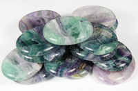 Meilleure Qualité, Vente Chaude : Pierre d'Anxiété en Fluorite Naturelle Polie, Forme de Pouce, Arc-en-ciel, Thème Amour, Guérison Spirituelle, Cadeau en Cristal