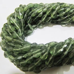 Cuentas facetadas ovaladas de piedras preciosas de apatita verde genuina Natural tamaño aproximado 4x6mm, cuentas verdes de apatita genuina Natural 13 pulgadas - Product Image 1