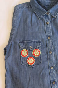 Nouveaux motifs brodés en tissu avec des patchs de pierres perlées colorées de formes rondes pour vêtements traditionnels, embellissement de vêtements en 2026 - Product Image 5