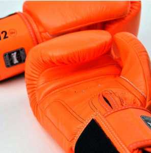 Guantes de Boxeo Unisex con Cierre Impermeable y Logotipo Personalizado, Guantes de Entrenamiento de Muay Thai, Guantes de Boxeo de Cuero Genuino para Gimnasio - Product Image 3