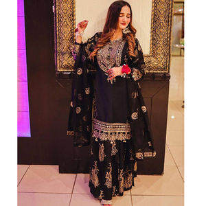 Diseño de lujo Ropa India pakistaní Secuencias de bordado tradicional Faux Georgette Top Sharara Dupatta Set para mujeres - Product Image 1